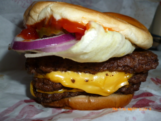 Illustration for article titled TAY Snacktaku: Dave's Hot 'N Juicy 3/4 Lb Triple Cheeseburger